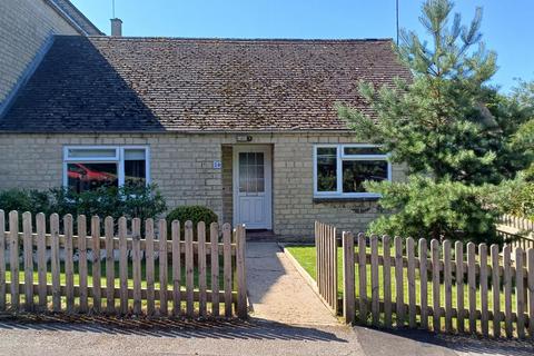 2 bedroom bungalow for sale, Dunstan Avenue, Chipping Norton OX7