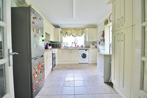 2 bedroom bungalow for sale, Downside Avenue, Worthing, West Sussex, BN14