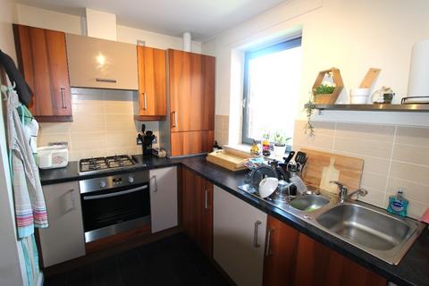 2 bedroom flat to rent, Papermill Wynd, Canonmills, Edinburgh, EH7