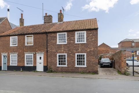 3 bedroom end of terrace house for sale, Church Street, Southwold IP18