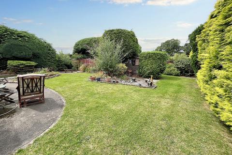 2 bedroom detached bungalow for sale, Croft Close, Harleston IP20