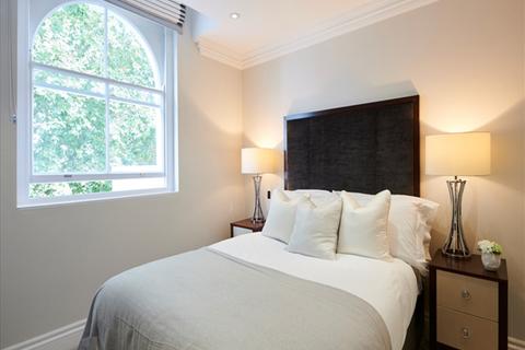 2 bedroom apartment to rent, Garden House, 86-92 Kensington Gardens Square, London