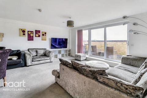 2 bedroom flat for sale, The Embankment, Hemel Hempstead