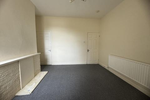 3 bedroom terraced house to rent, Summercroft Avenue , Peploe Lane