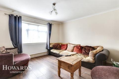 3 bedroom end of terrace house for sale, Greenfield Road, Lowestoft