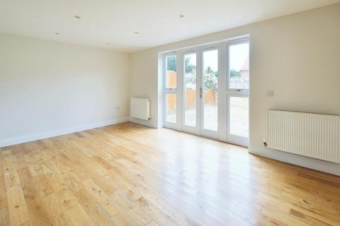 3 Macham Close, Swinstead, Grantham, NG33 4QH