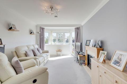 1 bedroom flat for sale, Hart Road, Benfleet, SS7