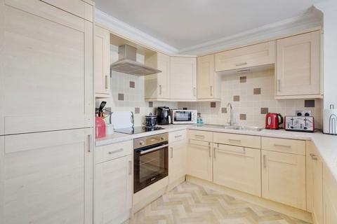 1 bedroom flat for sale, Hart Road, Benfleet, SS7
