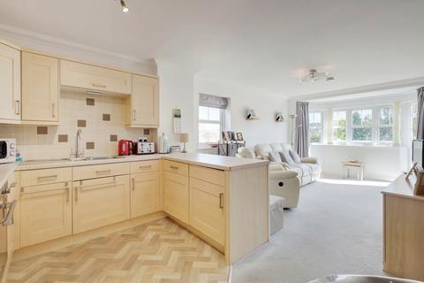 1 bedroom flat for sale, Hart Road, Benfleet, SS7