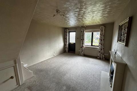 2 bedroom semi-detached house to rent, Barden Drive, Bingley