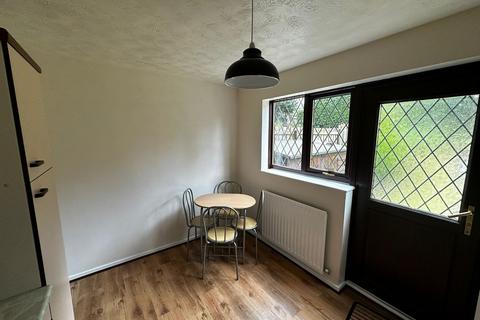 2 bedroom semi-detached house to rent, Barden Drive, Bingley