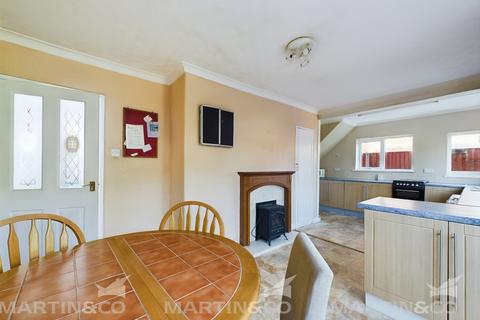 3 bedroom semi-detached house for sale, Swaith Avenue, Scawthorpe