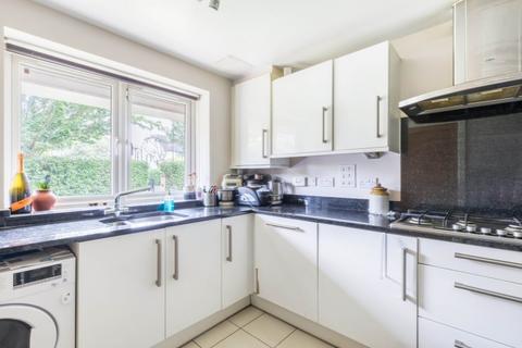 4 bedroom house to rent, Grand Drive Raynes Park SW20