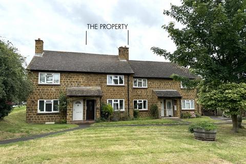 2 bedroom terraced house for sale, Radway