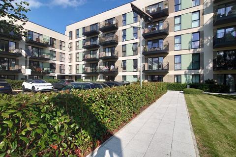 2 bedroom apartment for sale, Carnation Gardens, Hayes, Greater London, UB3