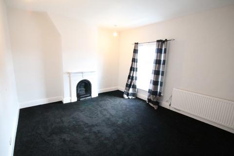 3 bedroom terraced house to rent, Spring Gardens, Crewe