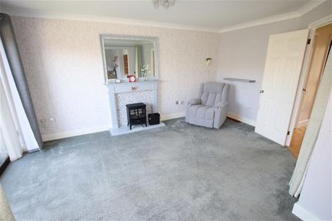 1 bedroom terraced bungalow for sale, Spinnaker Close, Clacton on Sea