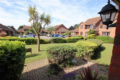 1 bedroom terraced bungalow for sale, Spinnaker Close, Clacton on Sea