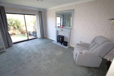 1 bedroom terraced bungalow for sale, Spinnaker Close, Clacton on Sea