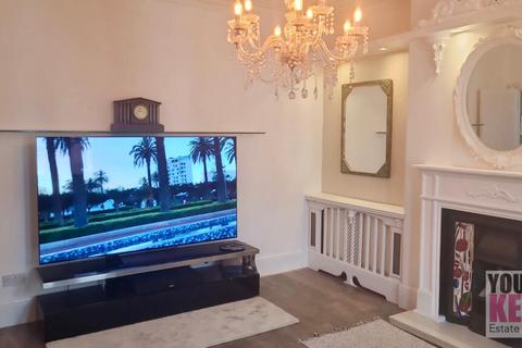 Flat 2, 61 Broadmead Road, Folkestone, CT19 5AW