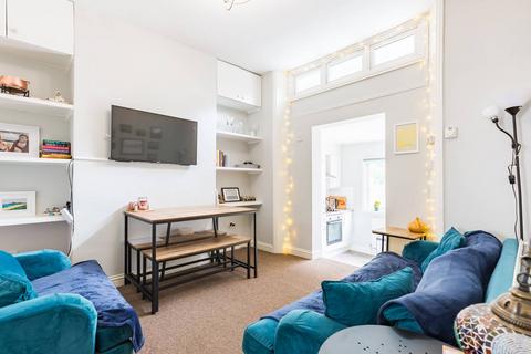 1 bedroom maisonette for sale, N19, Archway, London, N19