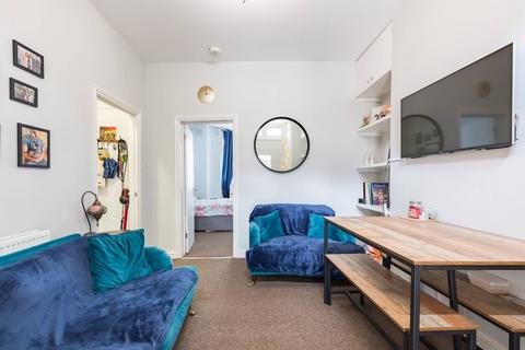 1 bedroom maisonette for sale, N19, Archway, London, N19