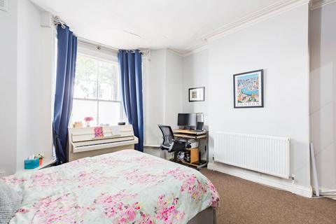 1 bedroom maisonette for sale, N19, Archway, London, N19