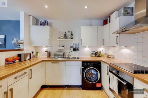 2 bedroom flat to rent, East Dulwich Road, East Dulwich, London, SE22