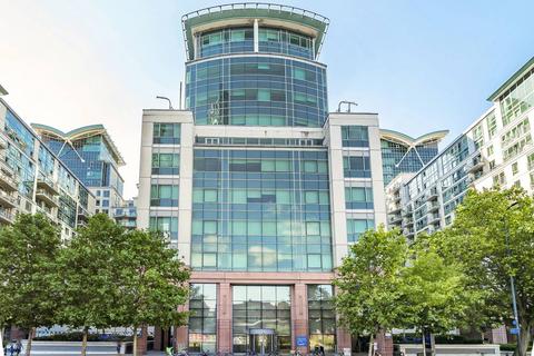 2 bedroom flat for sale, St George Wharf, London, SW8 2LS, Vauxhall, London, SW8