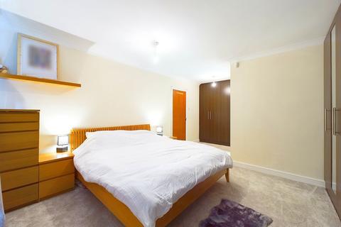 2 bedroom flat to rent, Mount Park Road, Bermuda House, HA1