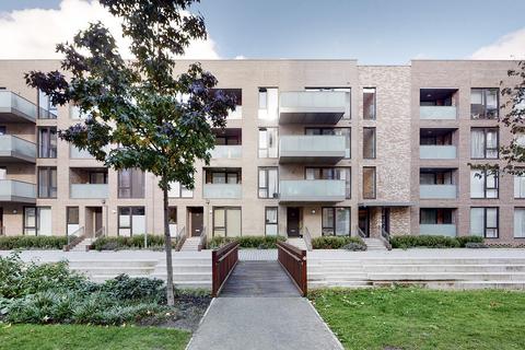 New Village Avenue, Canary Wharf, E14