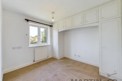 1 bedroom maisonette to rent, Larks Ridge, Watford Road