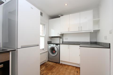 3 bedroom apartment to rent, Alexandra Park Road, Alexandra Park, London, N22