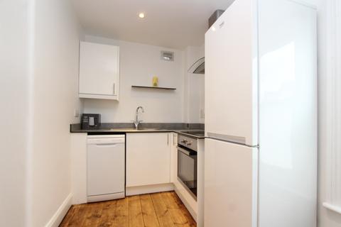 3 bedroom apartment to rent, Alexandra Park Road, Alexandra Park, London, N22