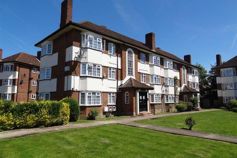 2 bedroom apartment to rent, Bishop Ken Road, Harrow, HA3