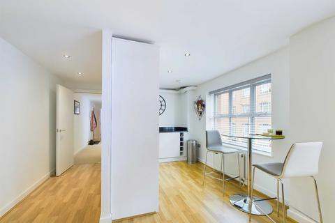 2 bedroom apartment for sale, Tower Bridge Road, London