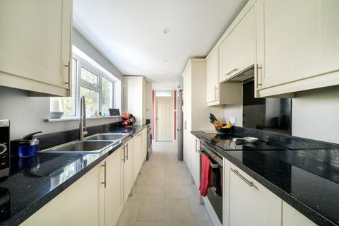3 bedroom semi-detached house for sale, High Street, Knaphill, Woking, GU21