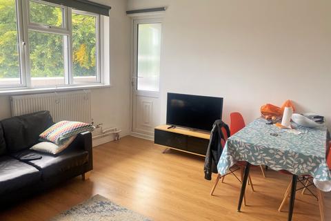 2 bedroom flat to rent, Lindley Street, E1 3BH