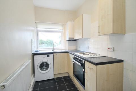 1 bedroom ground floor flat to rent, Glengall Road, Woodford Green