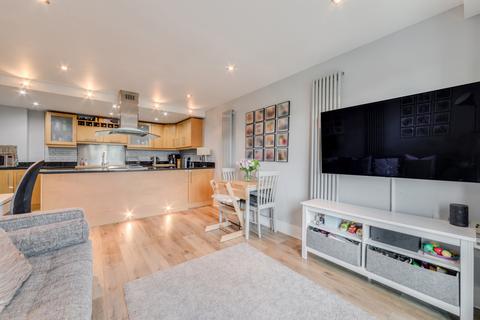undefined, Millharbour, London