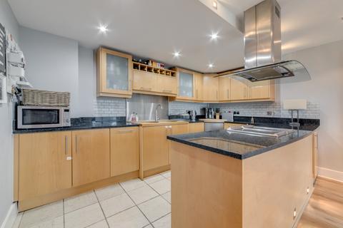 undefined, Millharbour, London