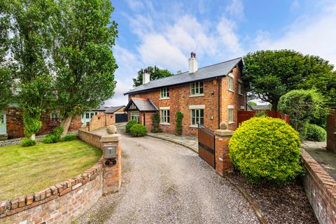 4 bedroom detached house for sale, Red Cat Lane, Burscough L40