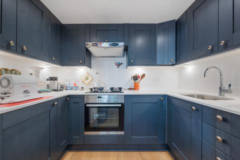 1 bedroom flat for sale, Kensington Gardens Square, Notting Hill, London