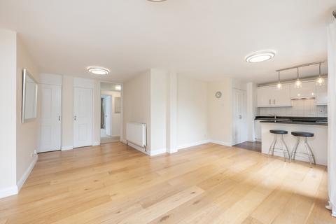 2 bedroom flat to rent, Park Road, Richmond