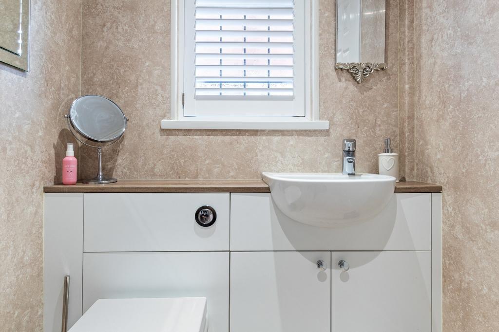 En Suite Shower Room