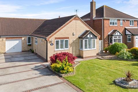 19 Cotham Gardens, Keelby, Grimsby, DN41 8RB