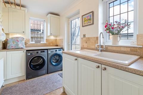 19 Cotham Gardens, Keelby, Grimsby, DN41 8RB
