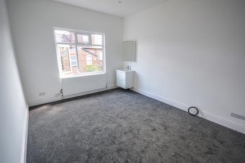 1 bedroom in a flat share to rent, Willow Tree Road, Altrincham