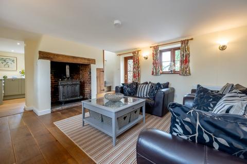Well Cottage Broom Green, North Elmham, Dereham, NR20 5EW