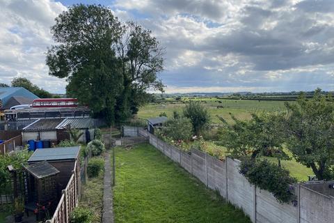 3 bedroom semi-detached house for sale, Stanton Road, Burton-on-Trent